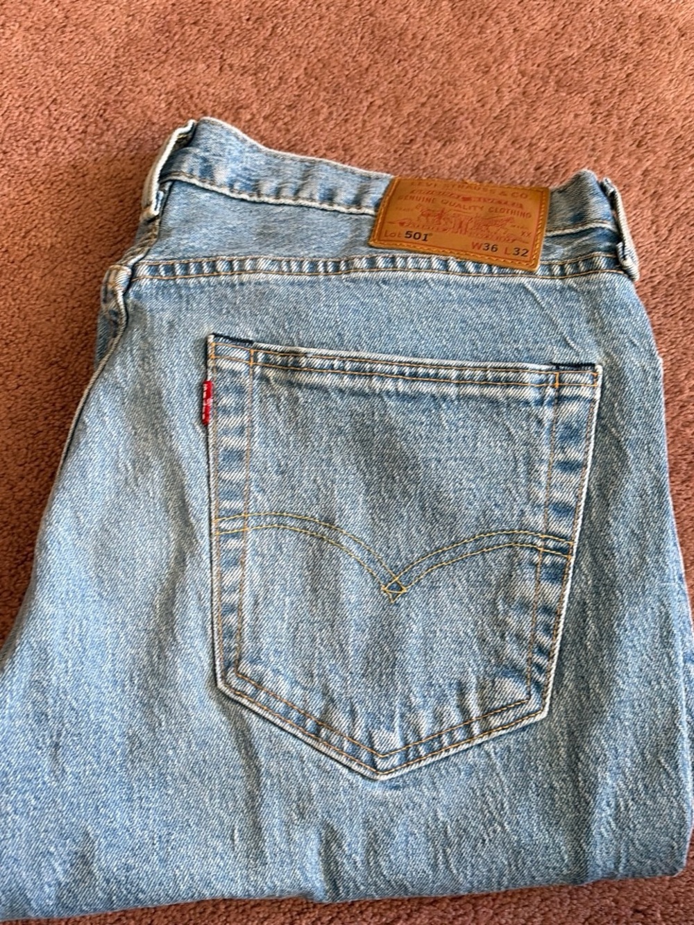 Levi's 501 Classic Light Blue Men's Jeans sz 36x32 leather patch red tag strait